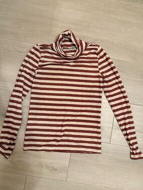 LOFT Rust & Beige Shimmer Stretch Turtle Neck. Medium